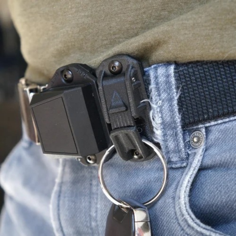 Outdoor Adventure Vest - Plastic Tactical Key Ring Clip Molle